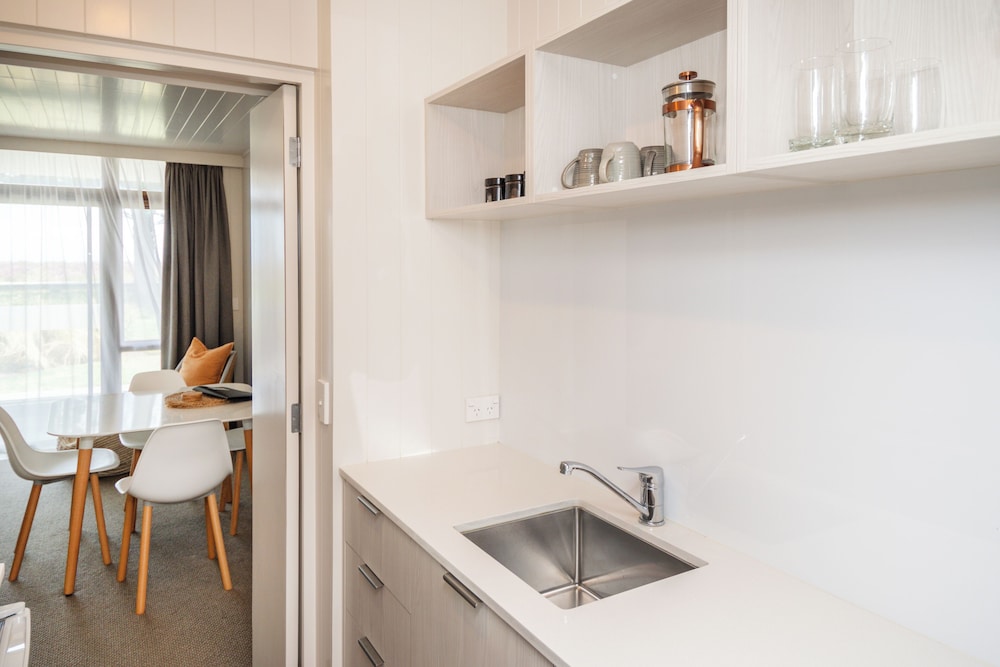 Superior Apartment, Beach View photo 3