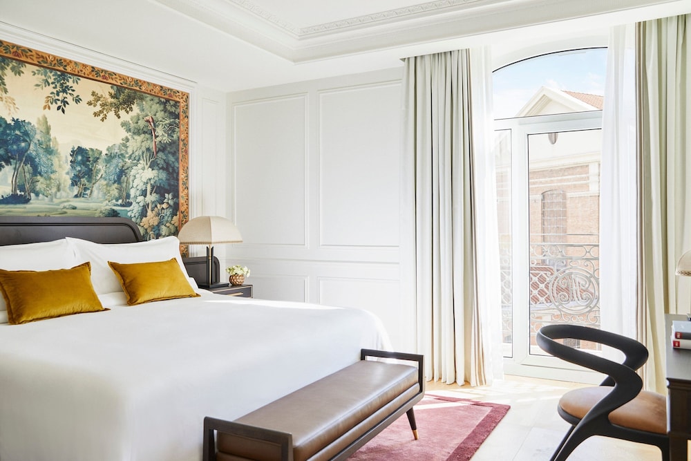 Suite, 1 King Bed