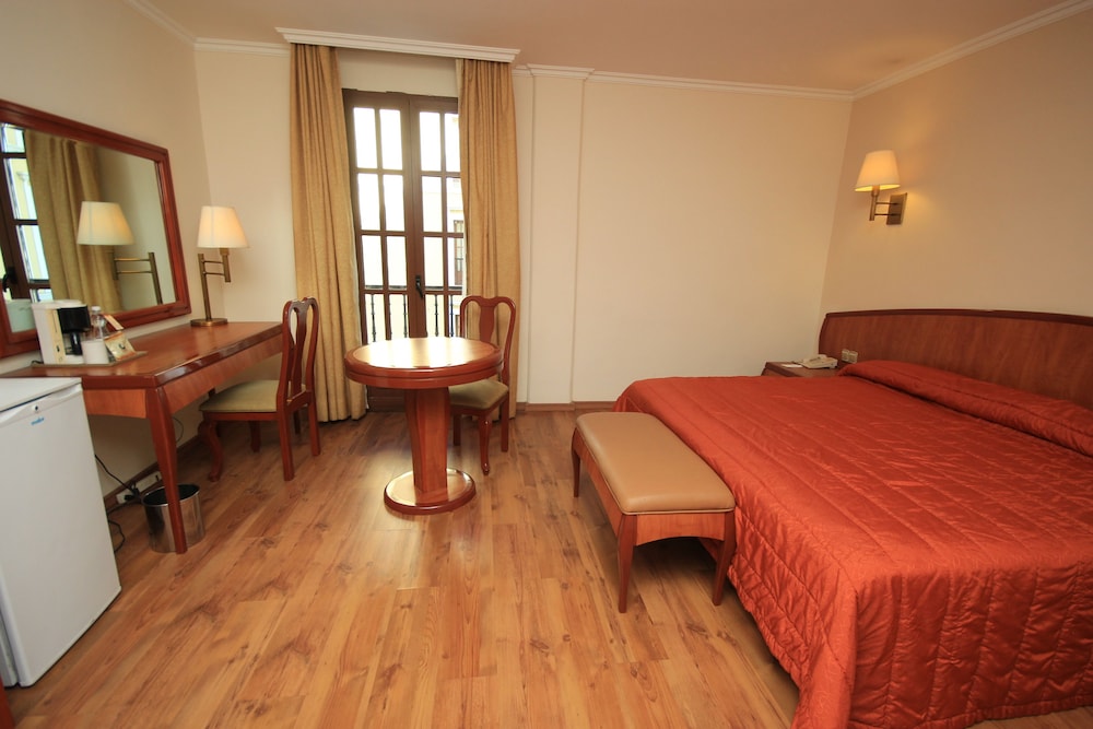 Standard Single Room - Photo 1