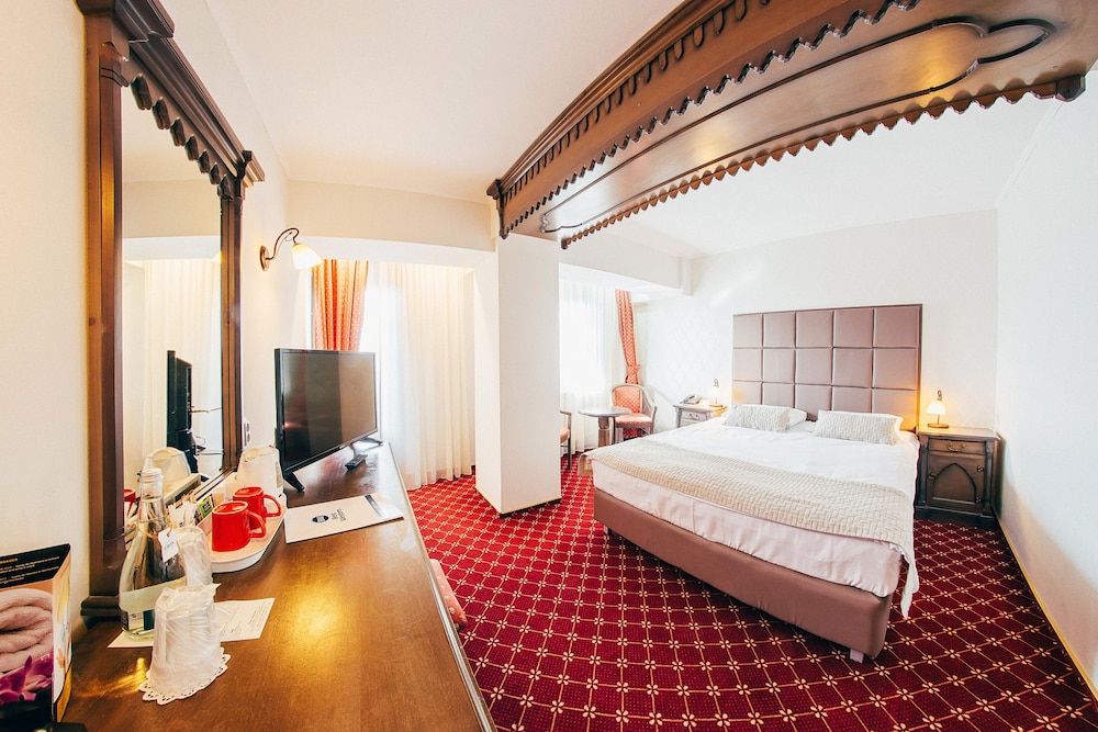 Executive Room, 1 Queen Bed, Balcony photo 2