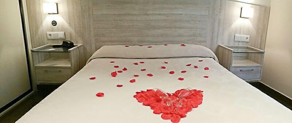 Standard Room, 1 Double Bed photo 3