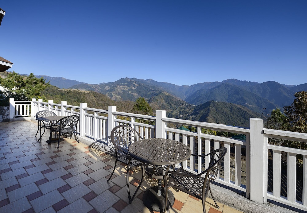 Deluxe House, 3 Bedrooms, Mountain View photo 2