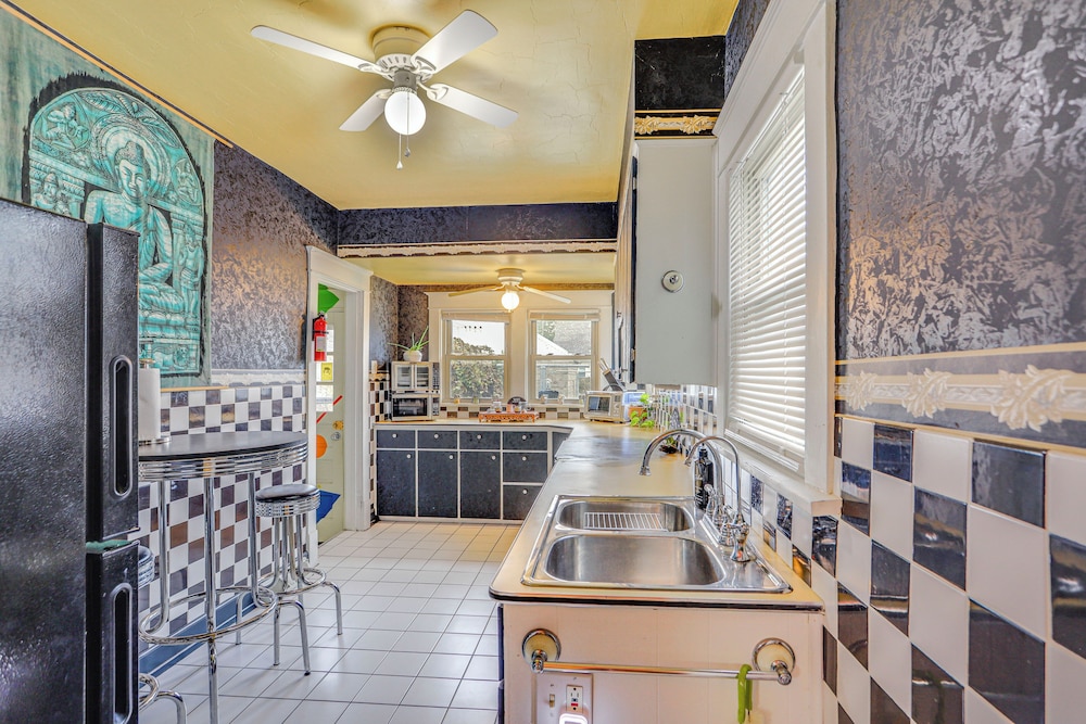 House (2 Bedrooms) photo 2