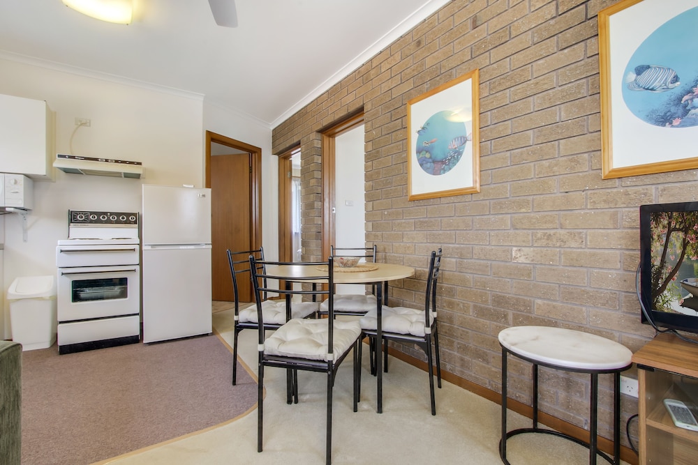1 Bedroom Unit photo 2