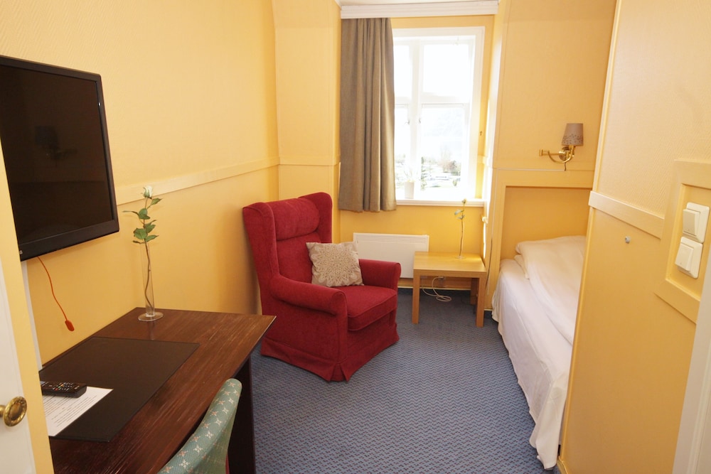 Single Room (Fjord View) photo 3
