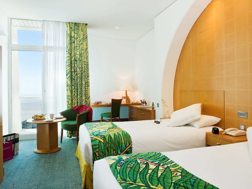 Executive Suite, 1 Queen Bed photo 2