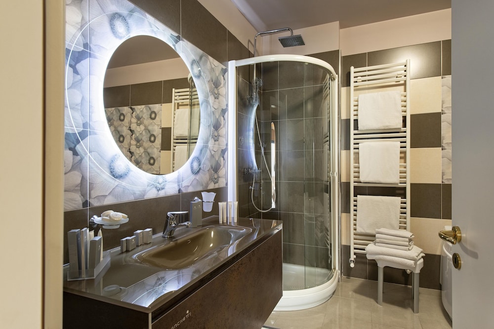 Exclusive Suite photo 3