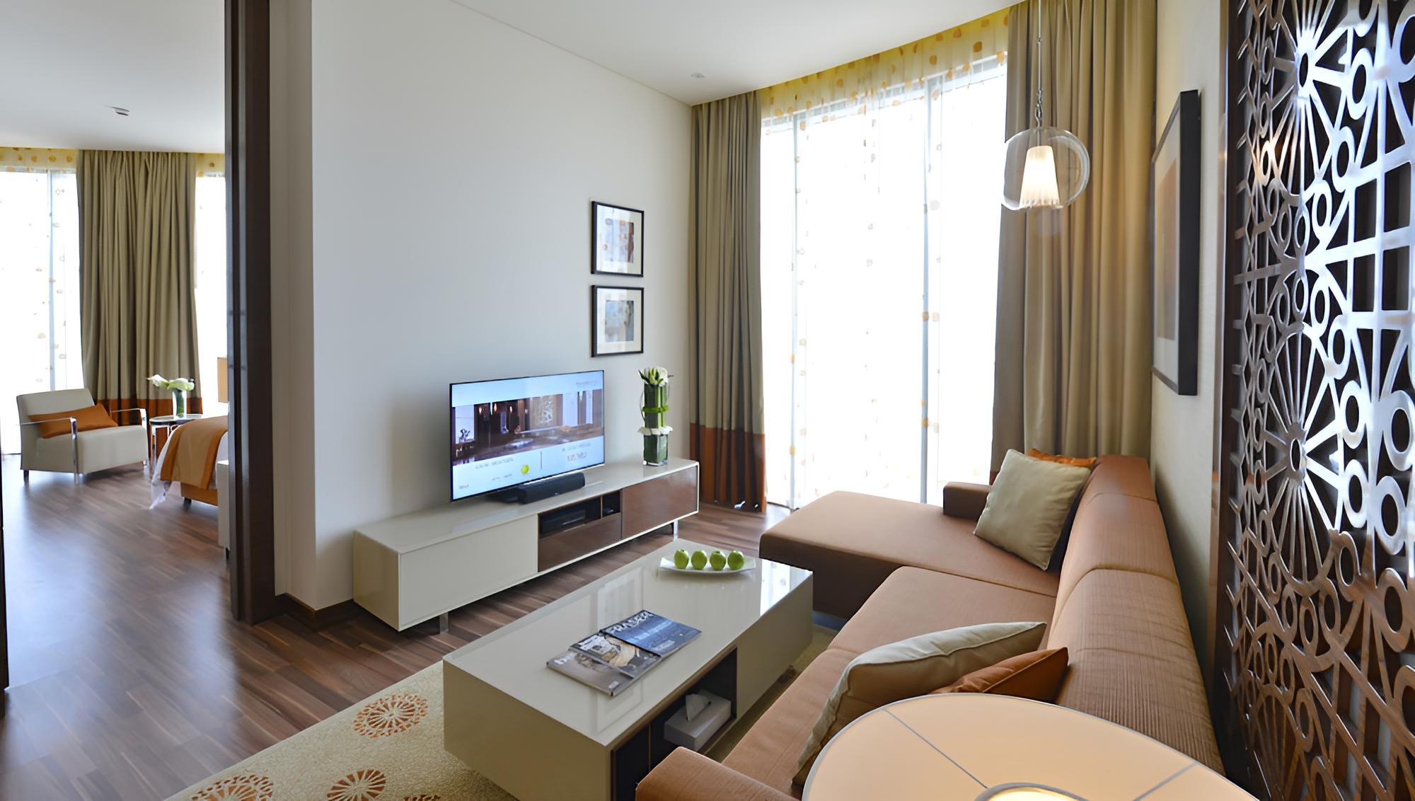 Executive Suite, 3 Twin Beds photo 3