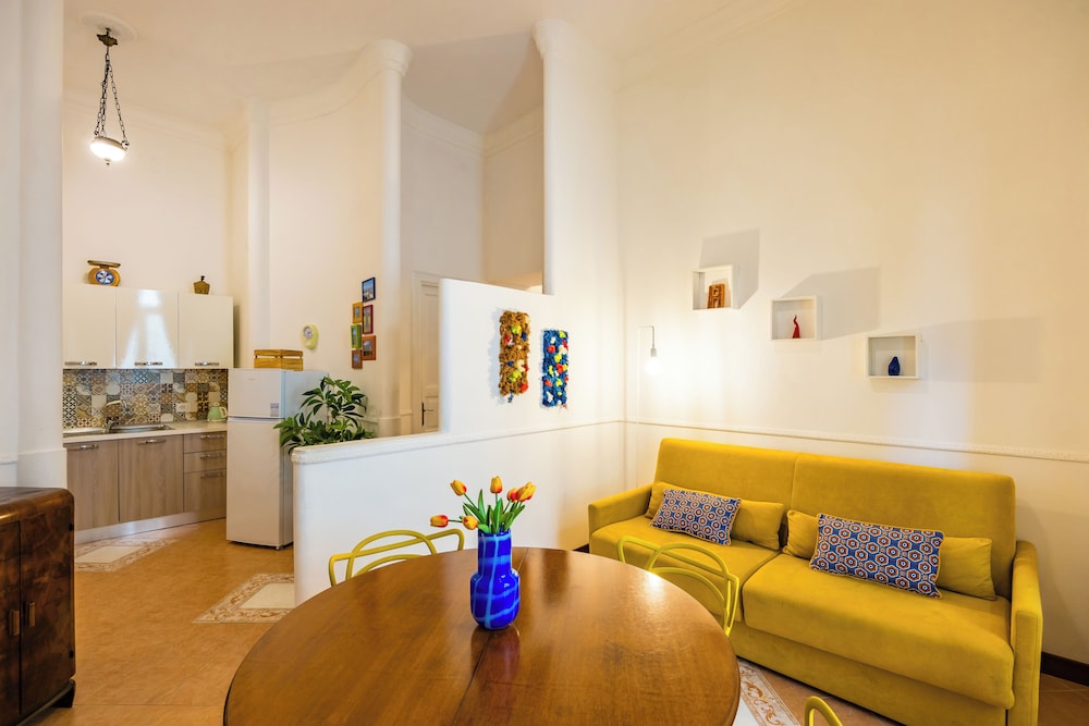 Apartment (3 Bedrooms)