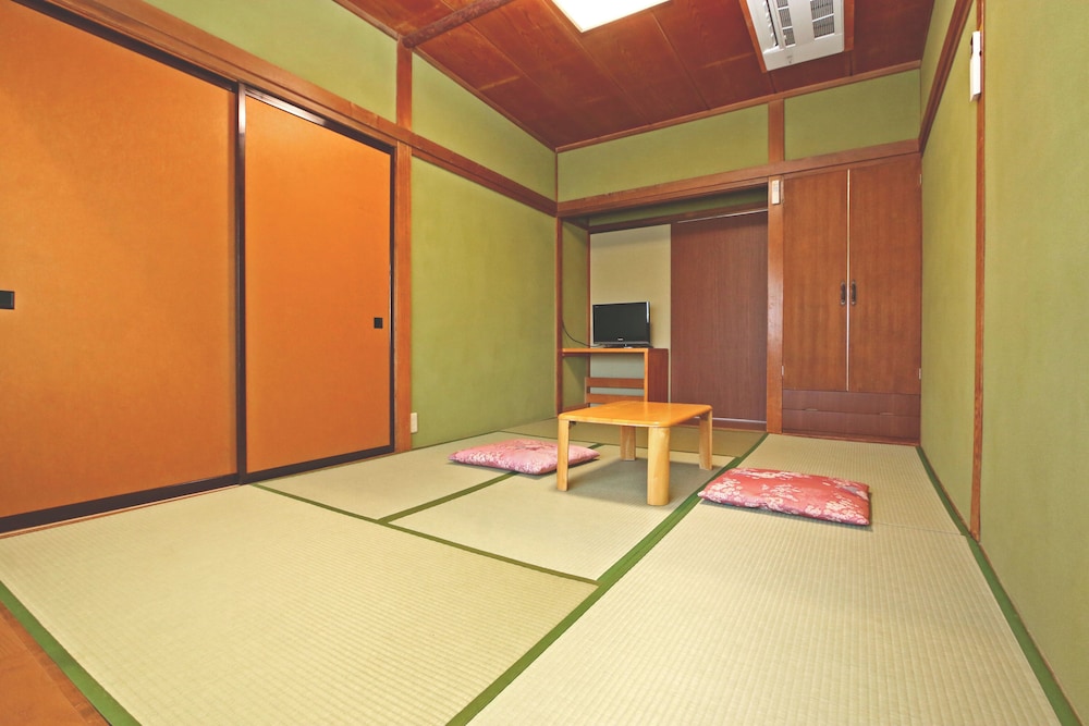 Standard Triple Room photo 2