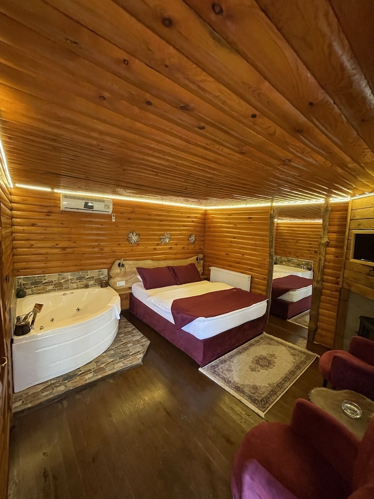 Jacuzzi Bungalow ( 2 person )