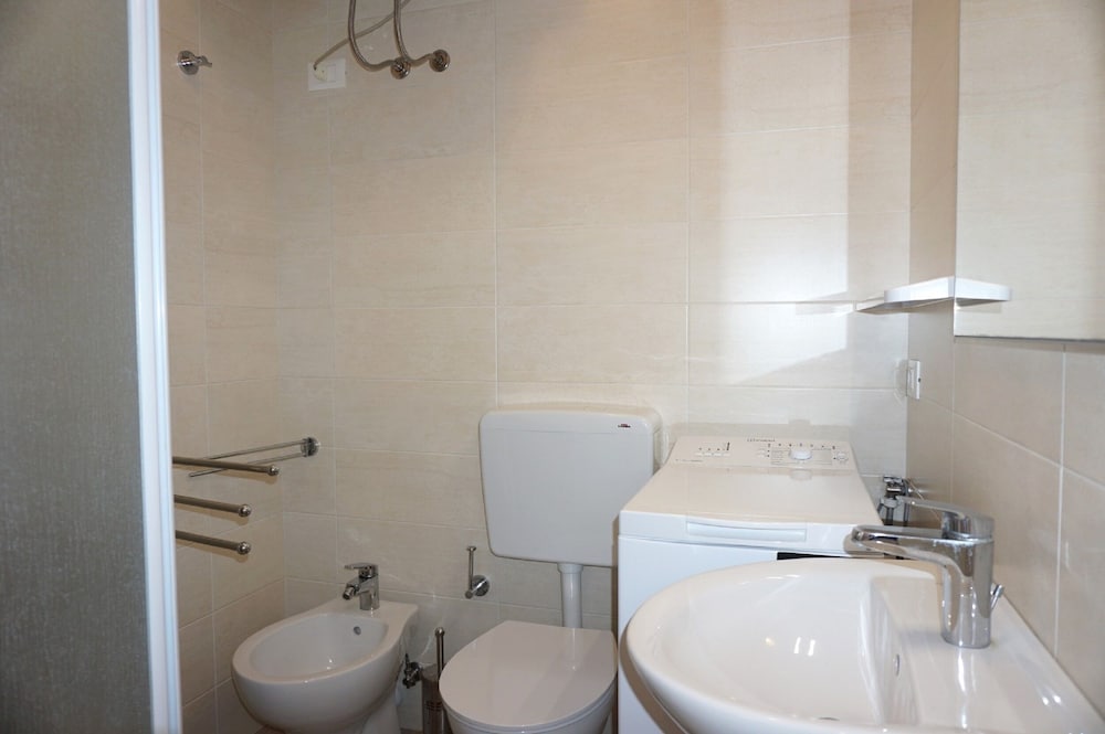 Studio, Multiple Bedrooms, Terrace, Pool View photo 3