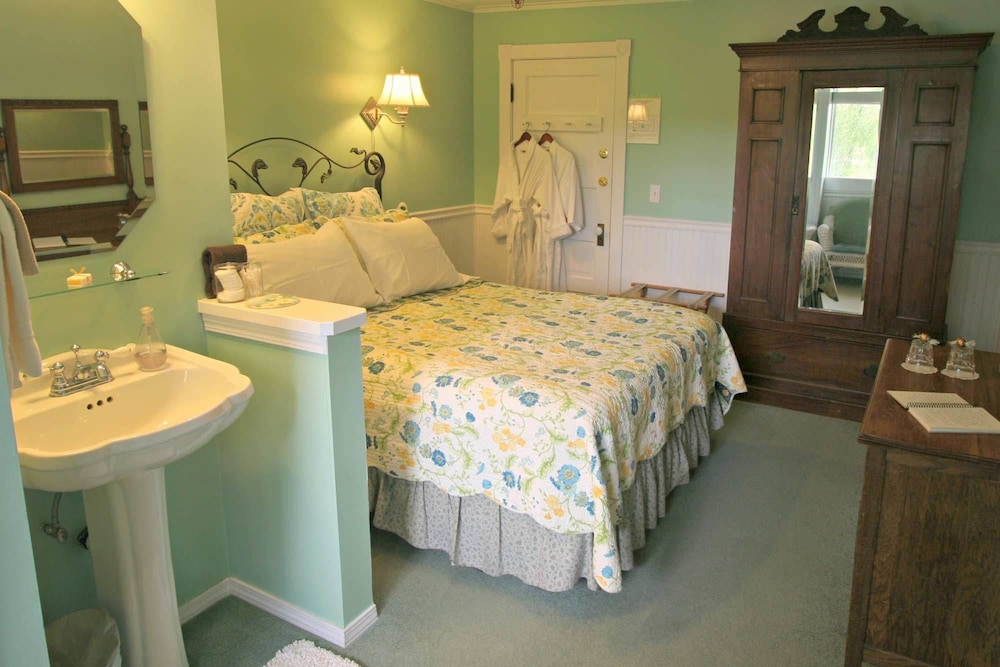 Chickadee Room photo 2