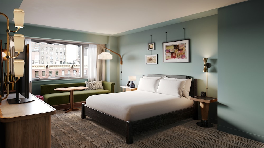 Suite, 1 Bedroom, Roll-in Shower (King)