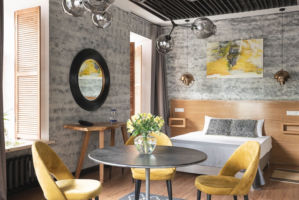Executive Suite