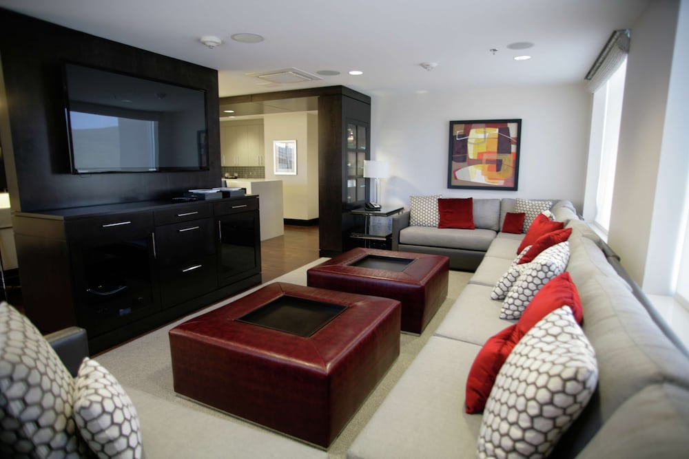 Presidential Suite, 1 King Bed, Non Smoking photo 2