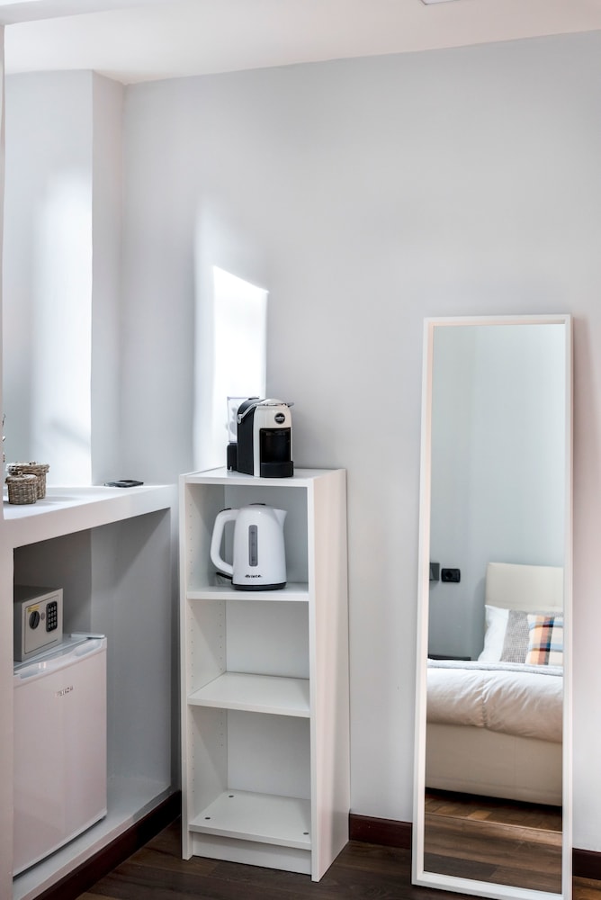 Classic Double Room, City View photo 3