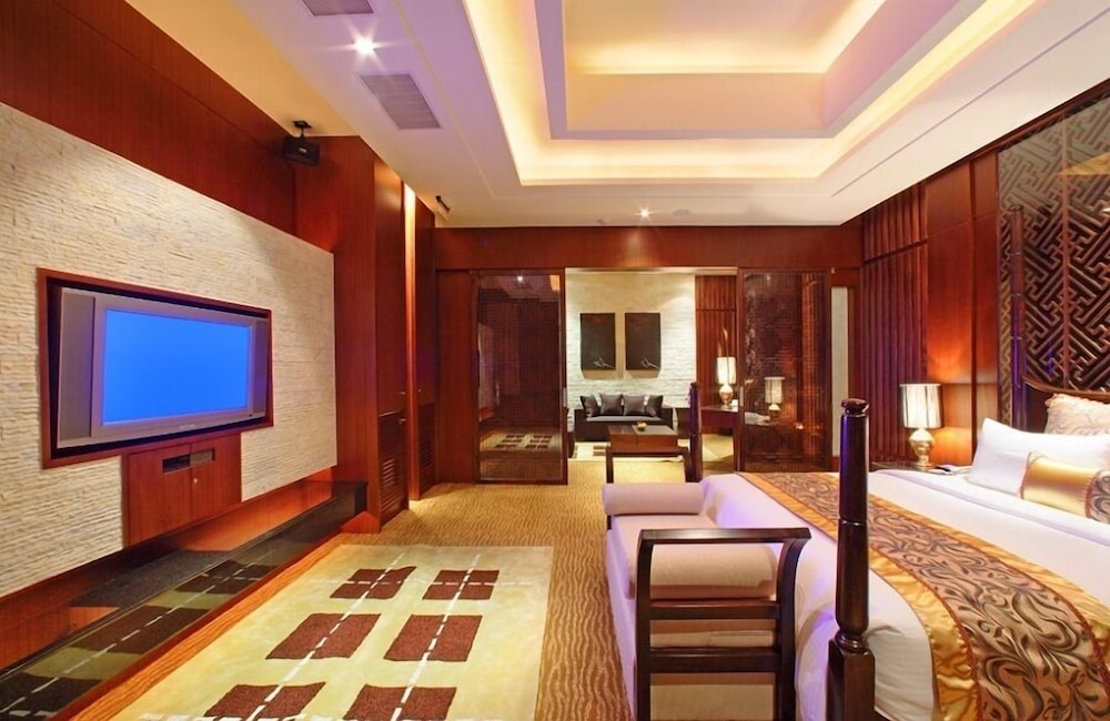 Privilege Suite photo 3
