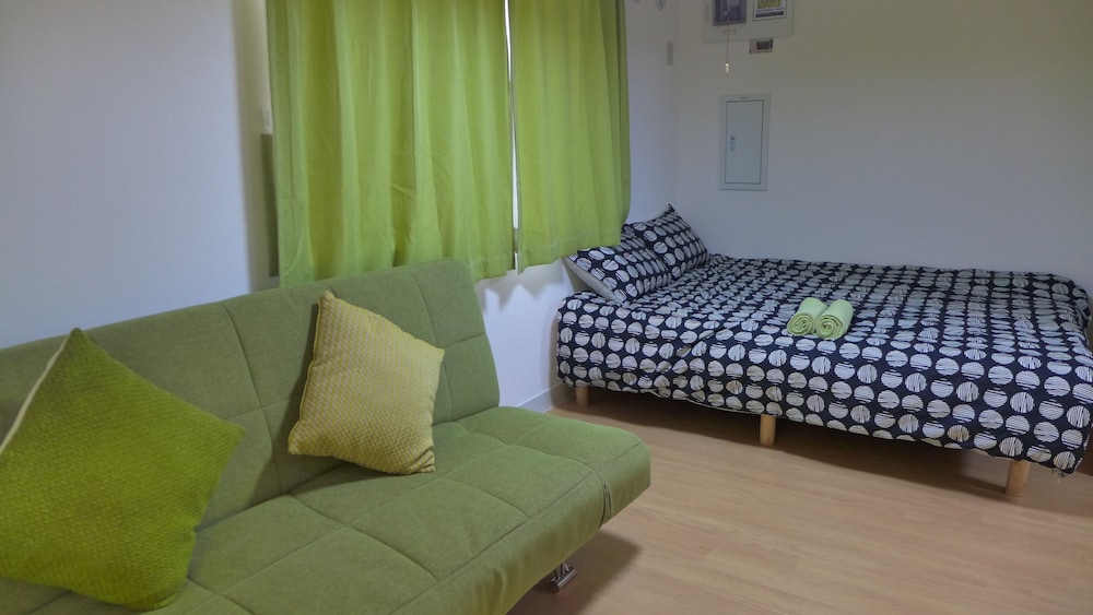 4F 2 Bedrooms Apartment