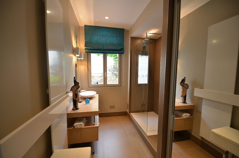 Deluxe Suite, 1 Bedroom, Garden View (Jardin de Rochegrosse) photo 3