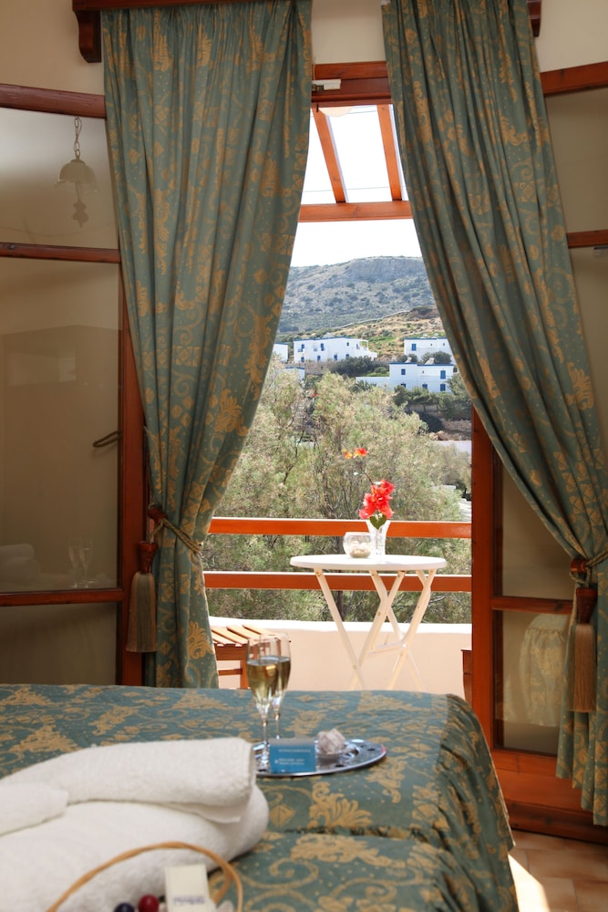 Double or Twin Room, Terrace, Ground Floor - Photo 4