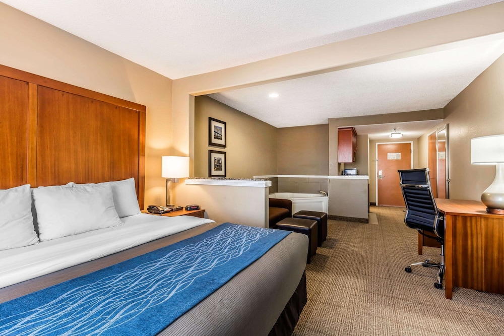 Suite, Non Smoking, Jetted Tub