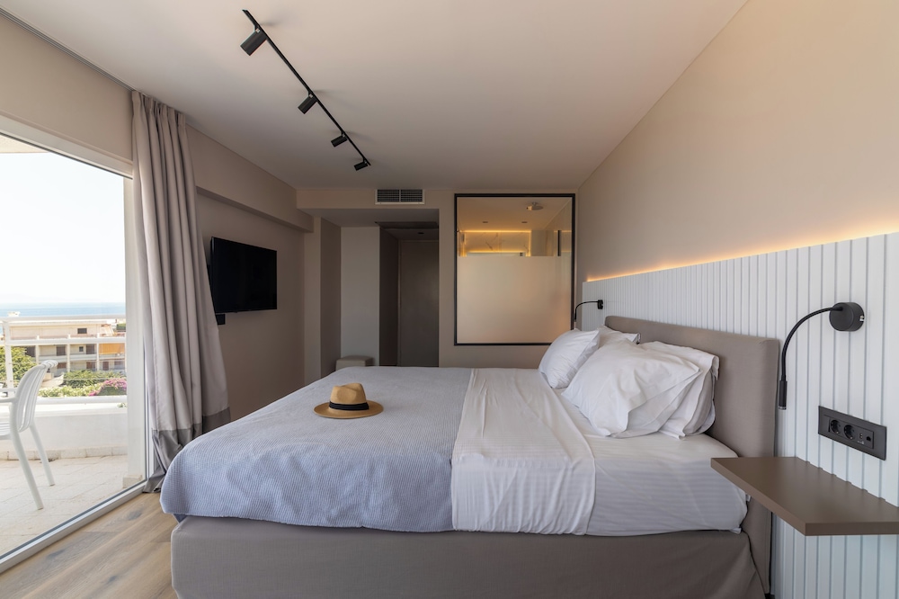 Double Room (Panoramic Sea View) photo 3