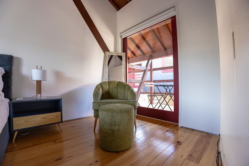 Standard House - Photo 5