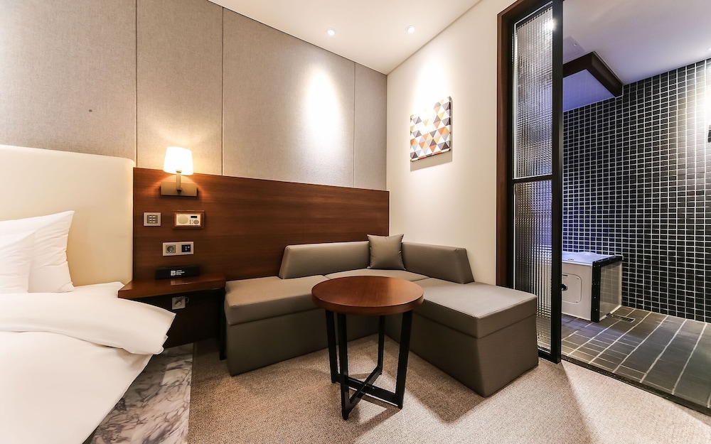 Room (Deluxe Ocean View (Ocean View Ace Bed) - Photo 7