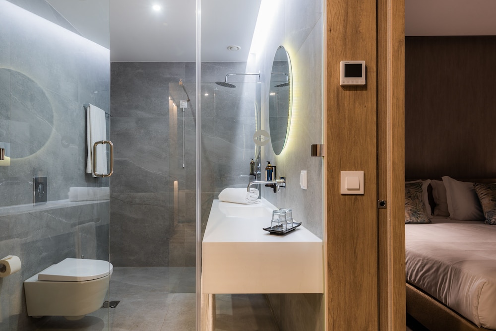 Premium Suite, Sea View thumbnail 6