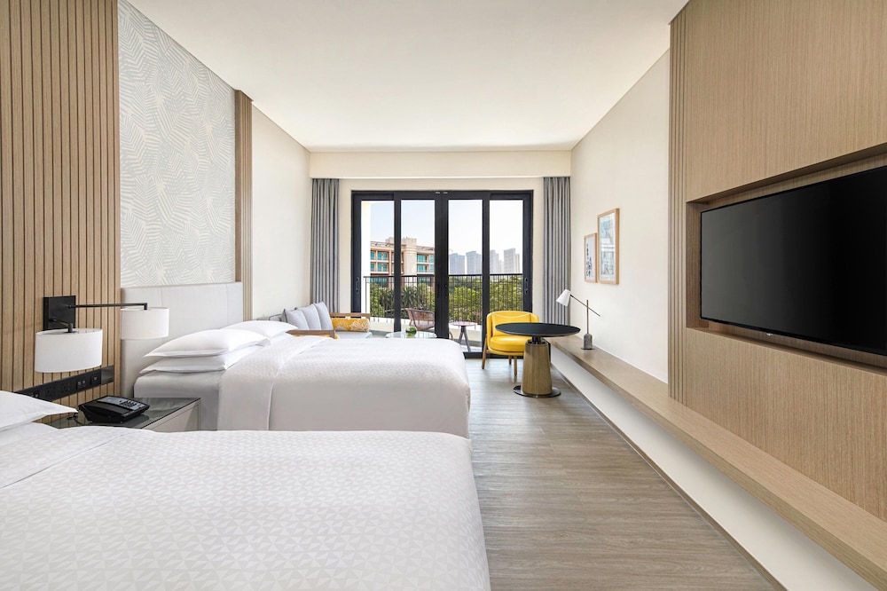 Room, 2 Double Beds, Balcony photo 2