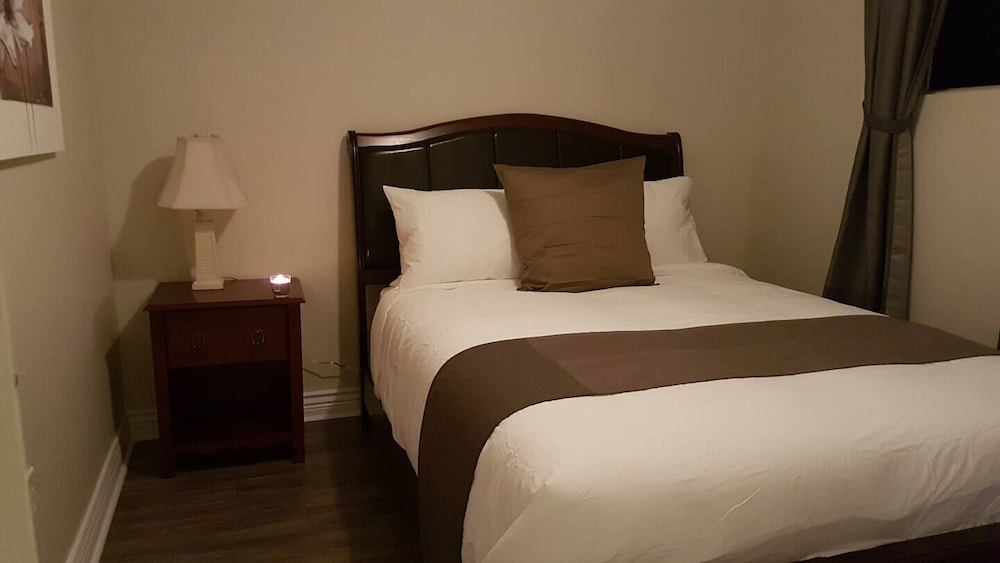 Suite #5 - 39 photo 1