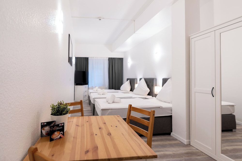 Triple Room, 3 Twin Beds photo 1