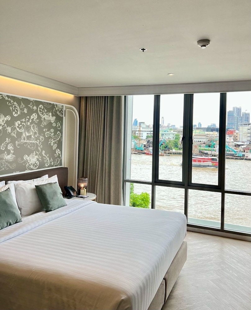 Two Bedroom River View King Suite