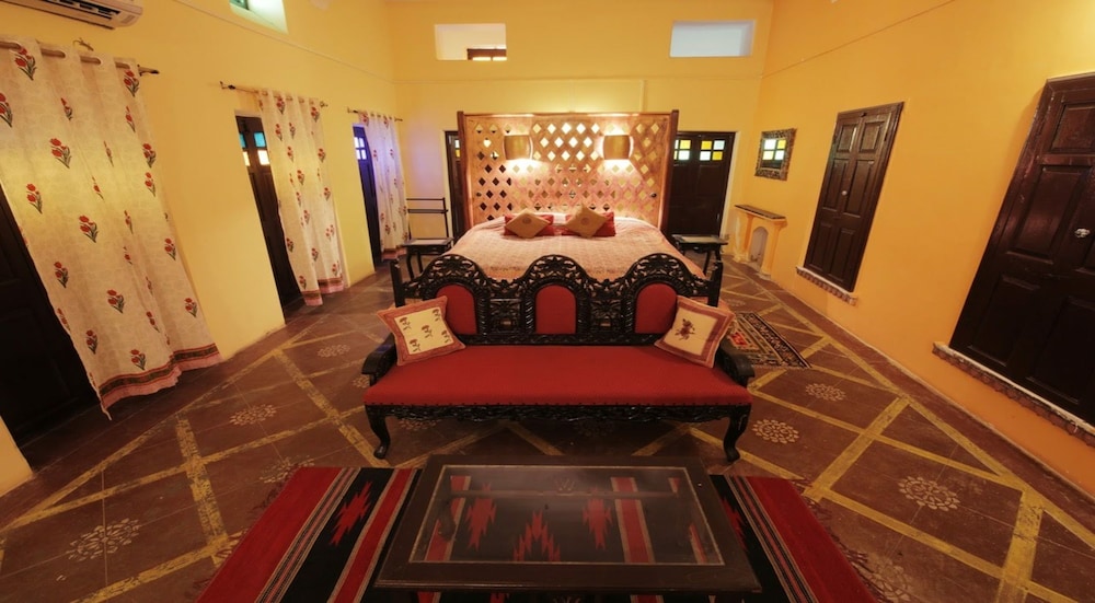Deluxe Room (Heritage) photo 2