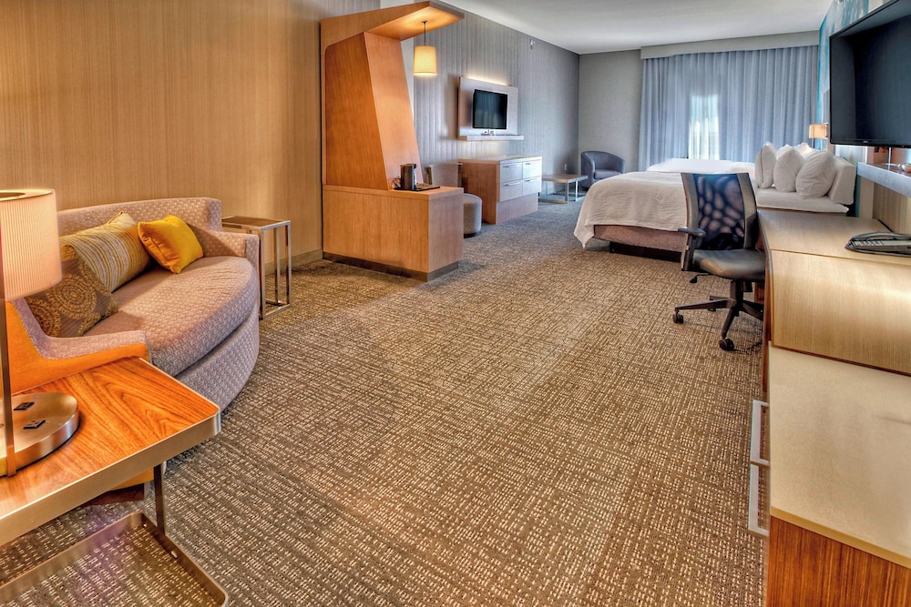 Suite, Multiple Beds