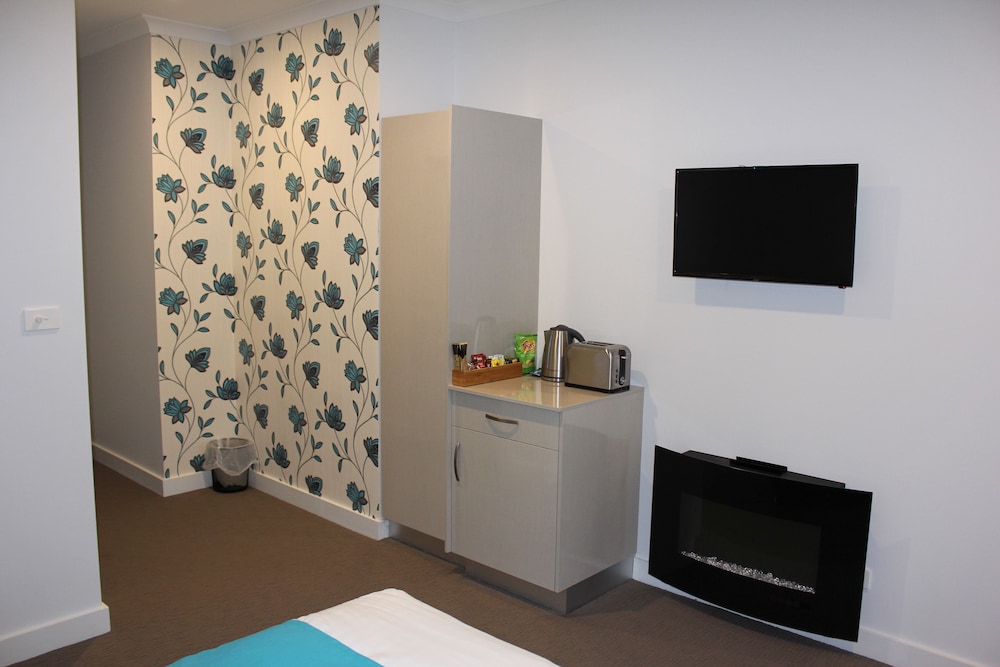 Deluxe Family Two Bedroom photo 2