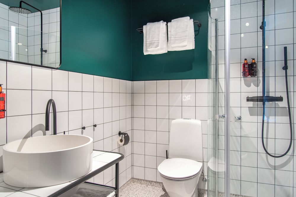 Double Room - Photo 5