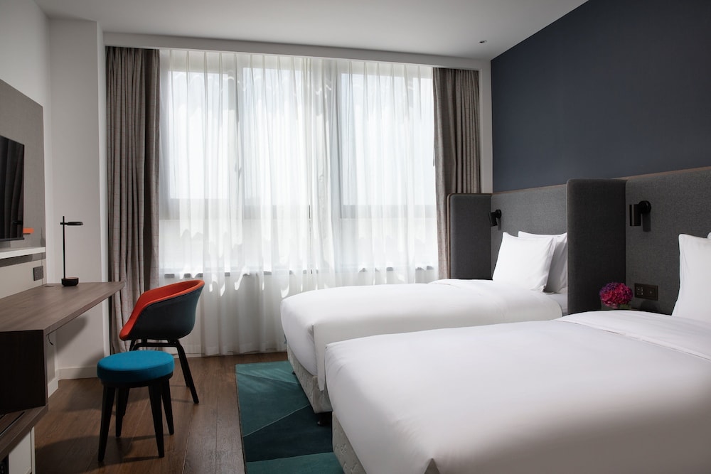 Standard Room, 2 Twin Beds - Photo 2