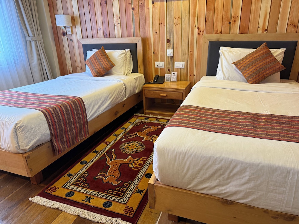 Standard Twin Room, 3 Twin Beds, Non Smoking, City View photo 1