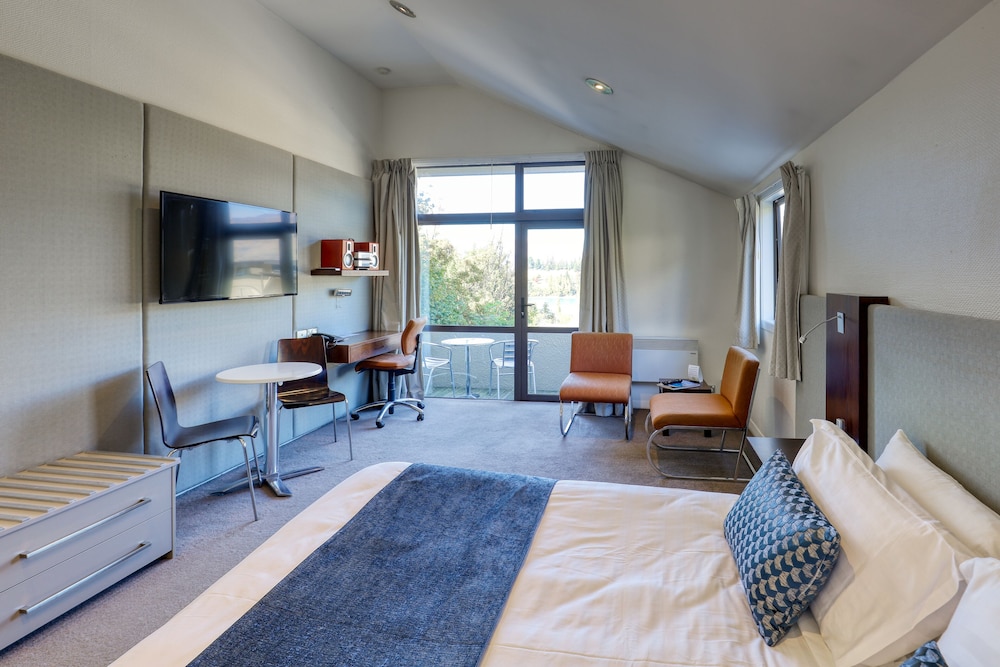 Studio Suite- King - Photo 5