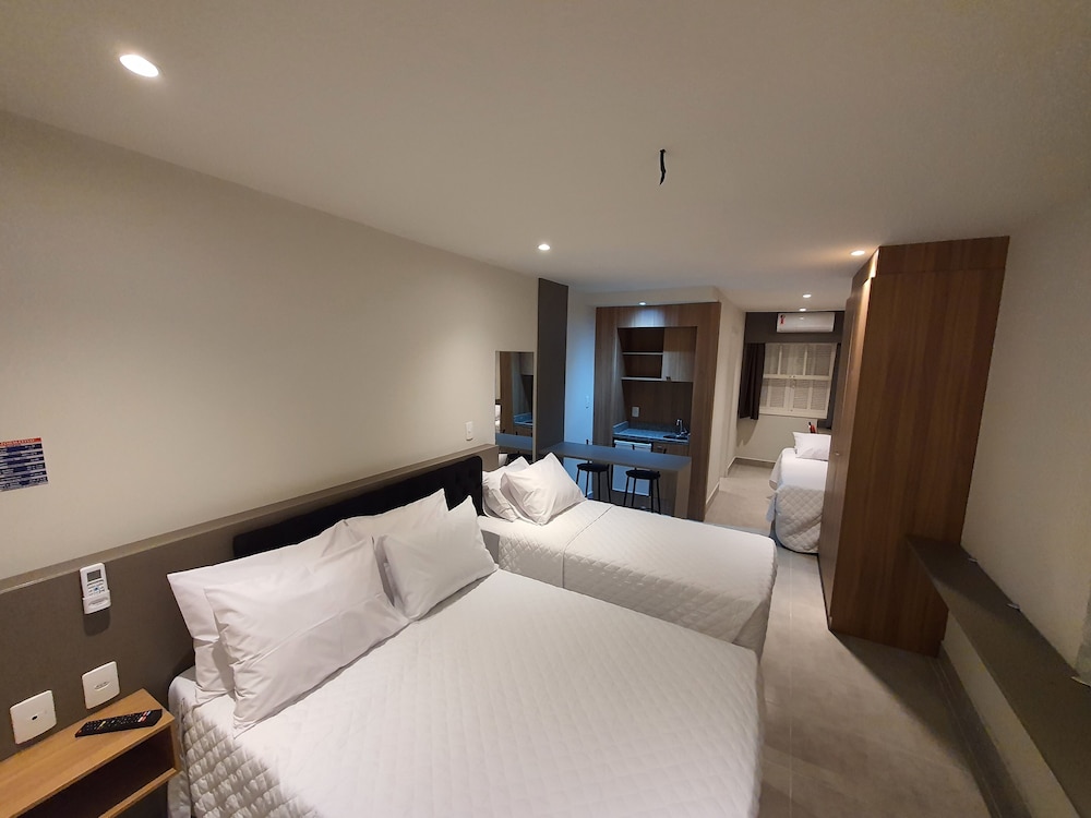 Family Quadruple Room - Photo 3