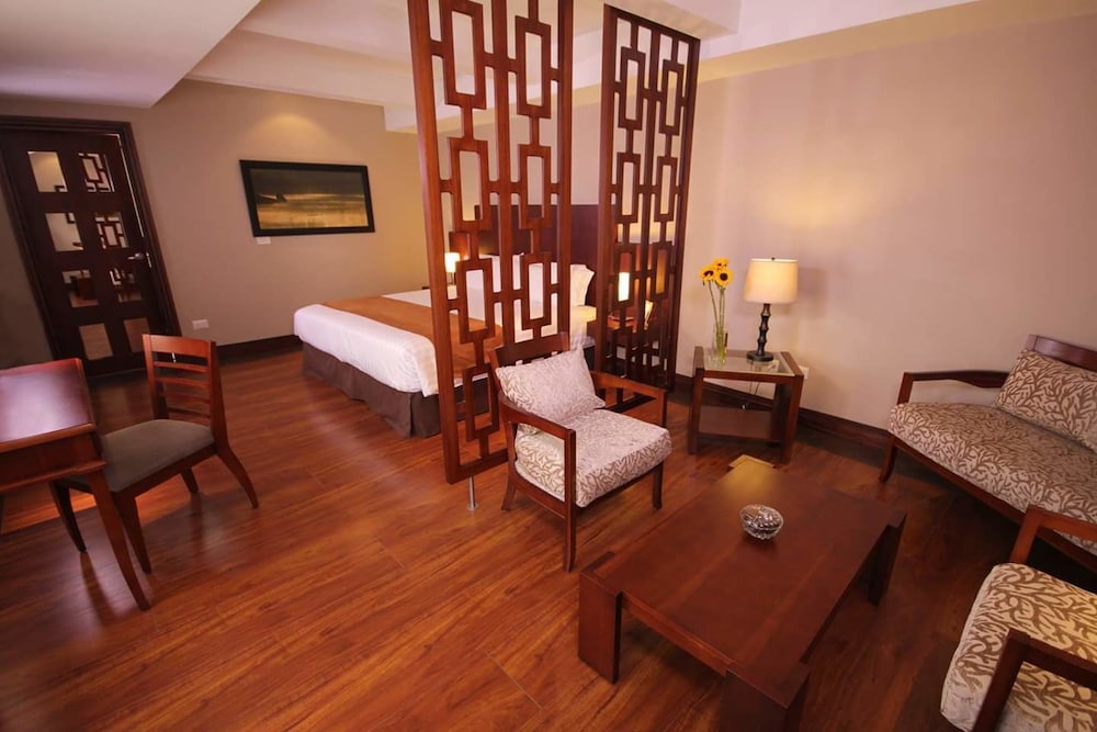 Family Suite, 2 Bedrooms, City View