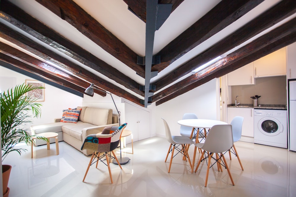 Atic, 1 bedroom (3 pax) photo 2