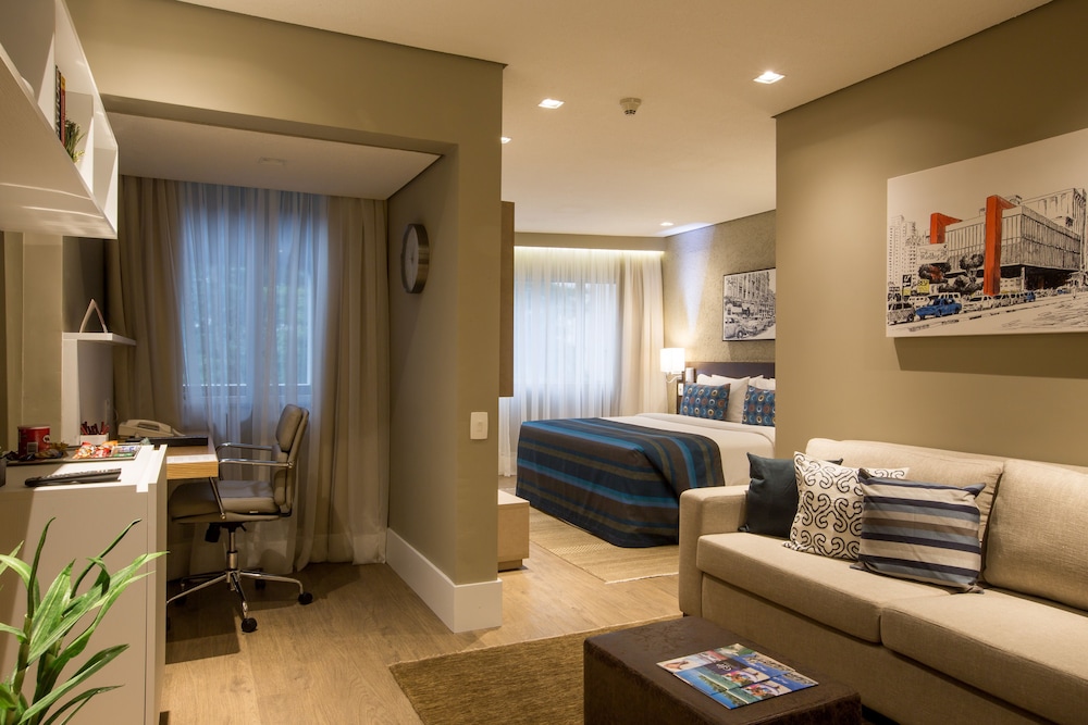 Deluxe Room, 1 Double Bed thumbnail 6