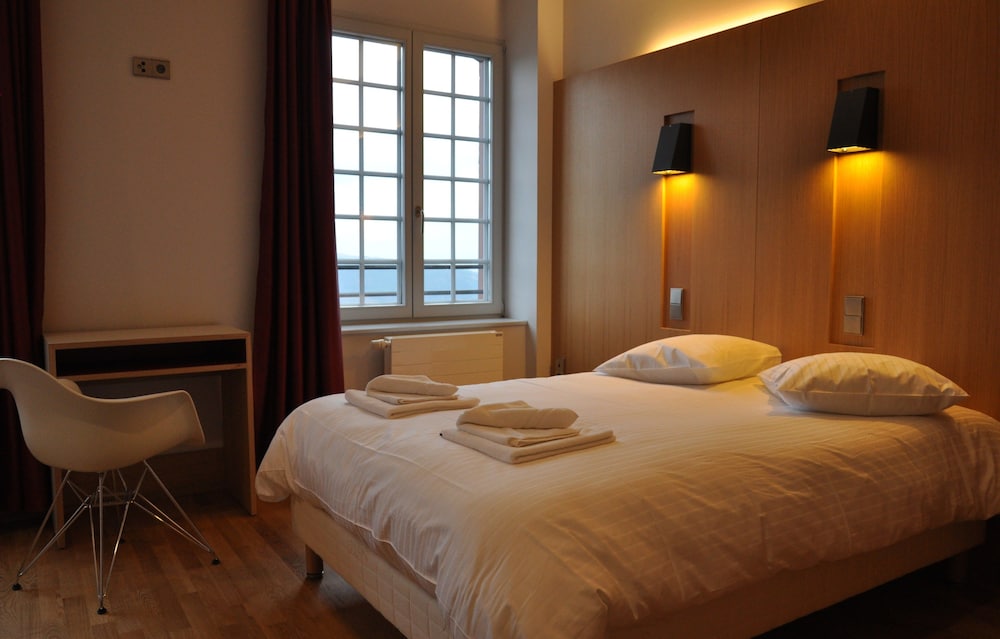 Double or Twin Room - Photo 1
