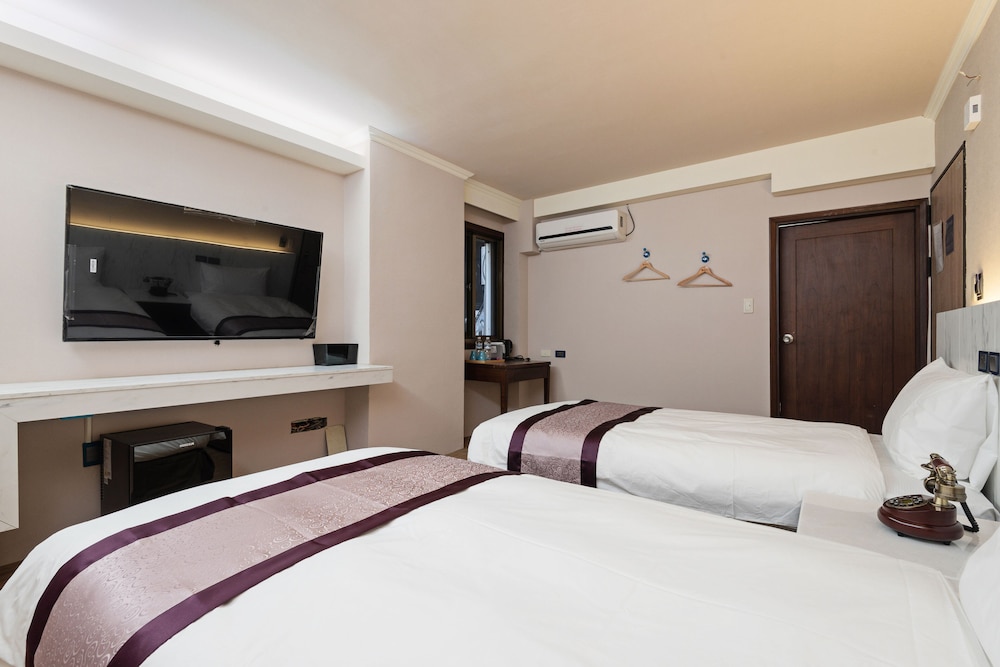 Standard Double Room - Photo 6