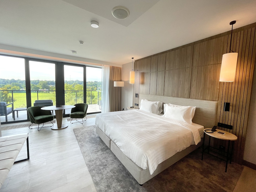 Superior Room, 1 Double Bed, Balcony - Photo 8