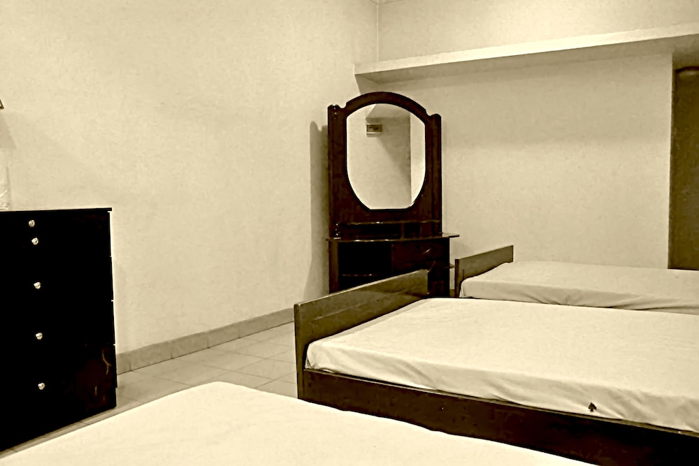 Deluxe Twin Room, Smoking photo 3