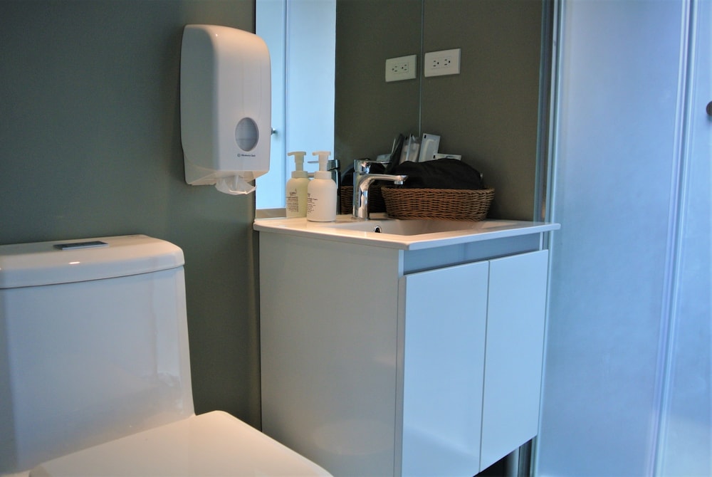 Standard Twin Room, 2 Twin Beds - Photo 6